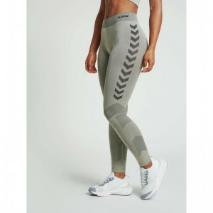 Hummel First Seamless Tr W Mäntel Damen Grau | 642876-052